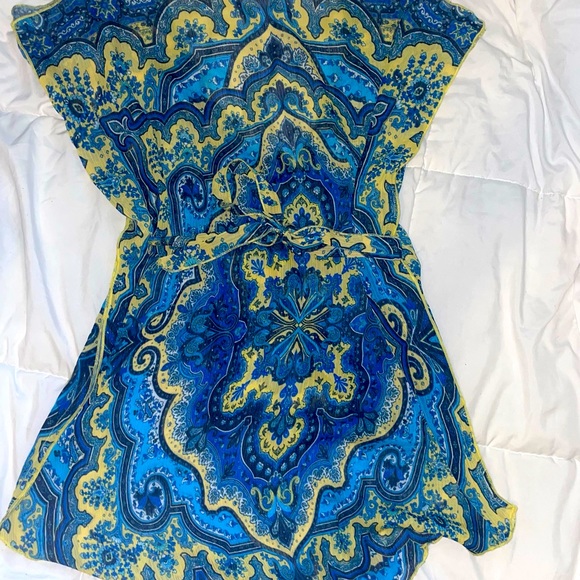 Becca resort swimsuit cover up - Picture 3 of 4